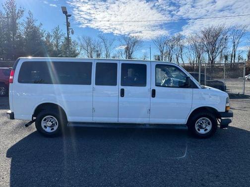 2020 Chevrolet Express 3500 LT