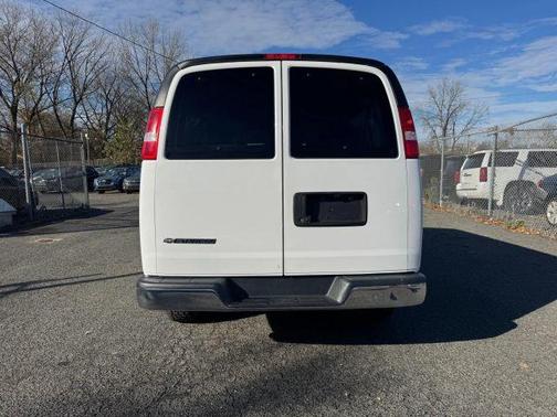 2020 Chevrolet Express 3500 LT