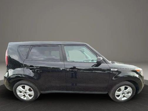Black 2019 Kia Soul Base