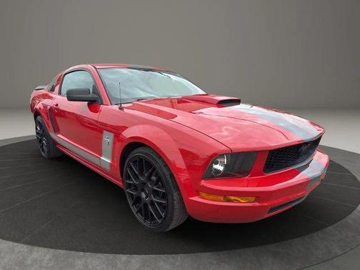 2007 Ford Mustang Deluxe