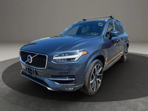 Blue 2018 Volvo XC90 T6 Momentum