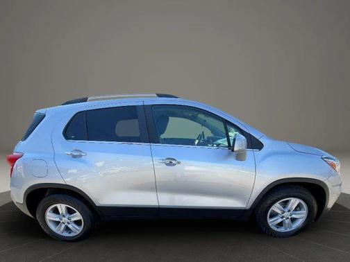 Silver 2019 Chevrolet Trax LT