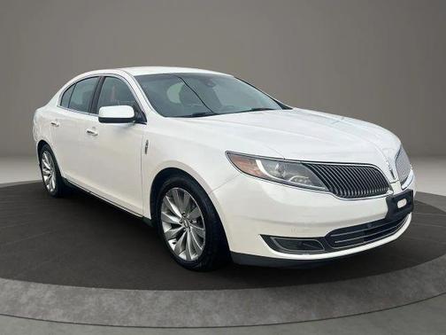 2015 Lincoln MKS Base