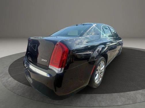 2018 Chrysler 300 Limited