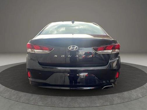2018 Hyundai SONATA SEL