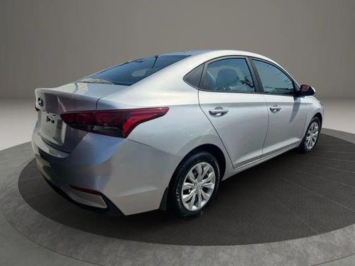 2019 Hyundai Accent SE