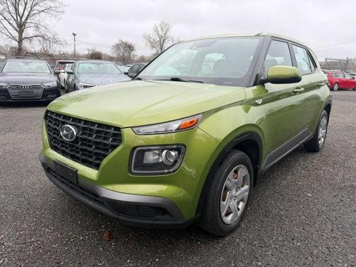 2020 Hyundai VENUE SE