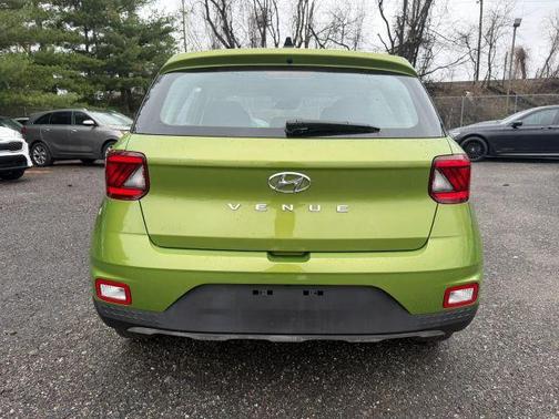 2020 Hyundai VENUE SE