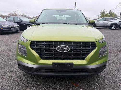 2020 Hyundai VENUE SE