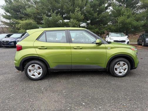 2020 Hyundai VENUE SE