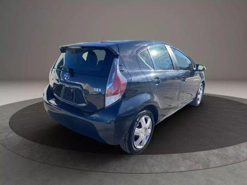 2016 Toyota Prius c Two