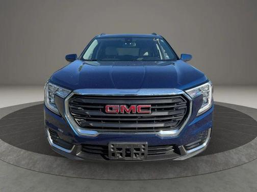 Black 2023 GMC Terrain SLE