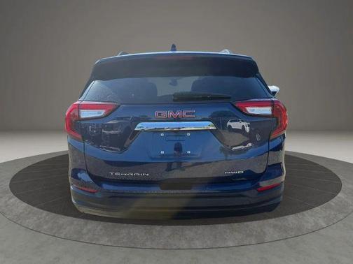 Black 2023 GMC Terrain SLE