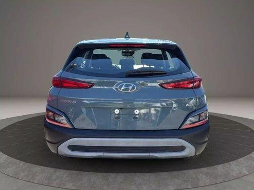 2022 Hyundai KONA SE