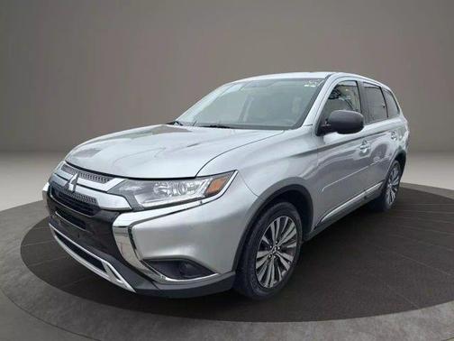 2019 Mitsubishi Outlander ES