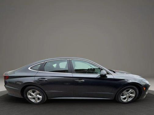 Gray 2021 Hyundai SONATA SE