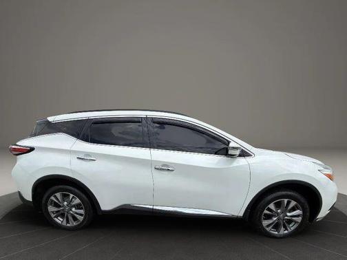 Pearl White 2016 Nissan Murano SV
