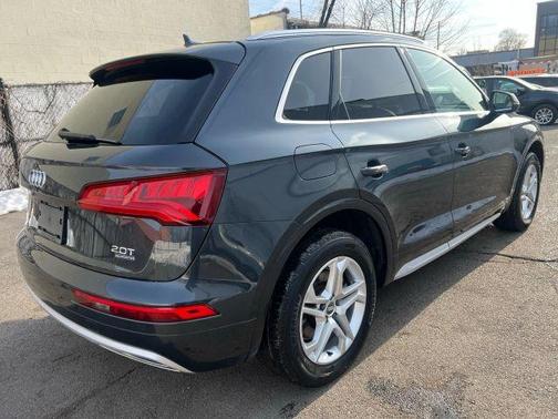 2018 Audi Q5 2.0T Premium Plus