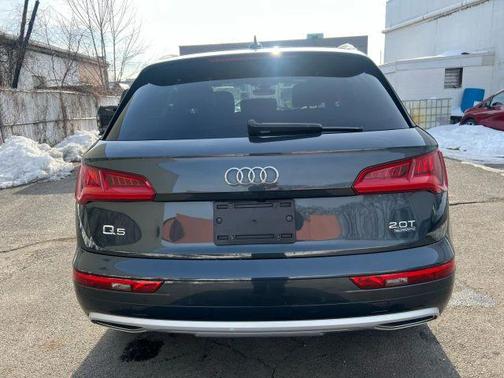 2018 Audi Q5 2.0T Premium Plus