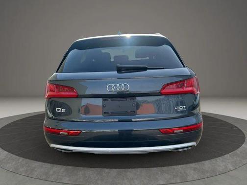 2018 Audi Q5 2.0T Premium Plus
