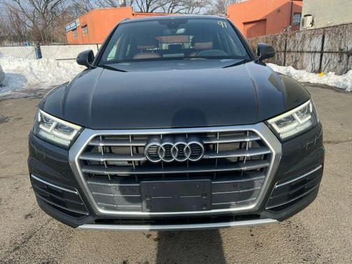 2018 Audi Q5 2.0T Premium Plus