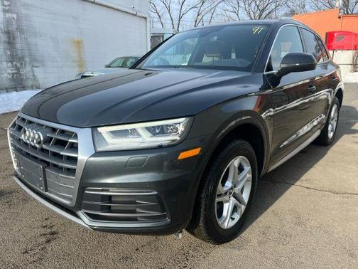 2018 Audi Q5 2.0T Premium Plus