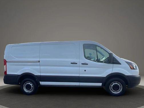 2018 Ford Transit-250 Base