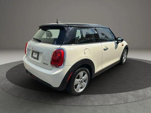 2015 MINI Hardtop Cooper
