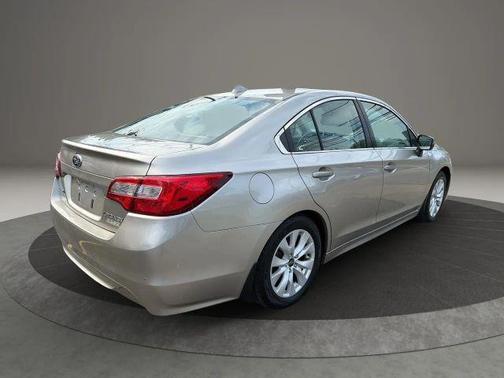 Tungsten Metallic 2016 Subaru Legacy 2.5i Premium