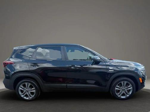 2021 Kia Seltos LX