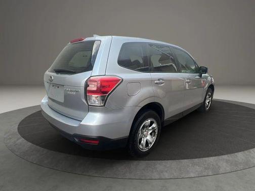 2017 Subaru Forester 2.5i