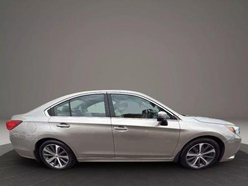 2017 Subaru Legacy 3.6R Limited