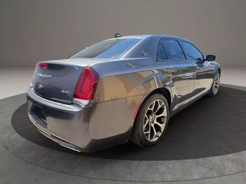2018 Chrysler 300 S