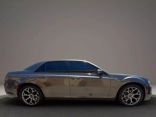 2018 Chrysler 300 S