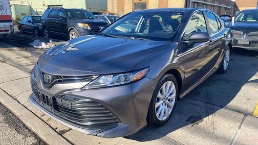 2018 Toyota Camry XLE