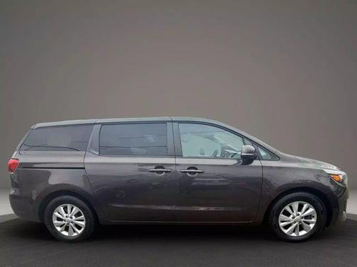 2018 Kia Sedona LX