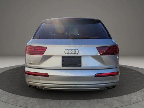 2019 Audi Q7 55 Premium Plus