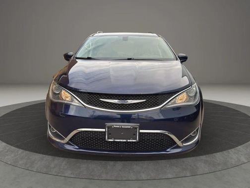 2018 Chrysler Pacifica Touring-L