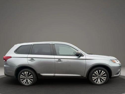 2020 Mitsubishi Outlander ES