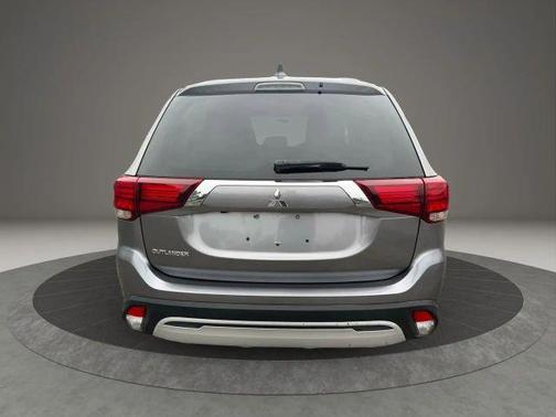 2020 Mitsubishi Outlander ES