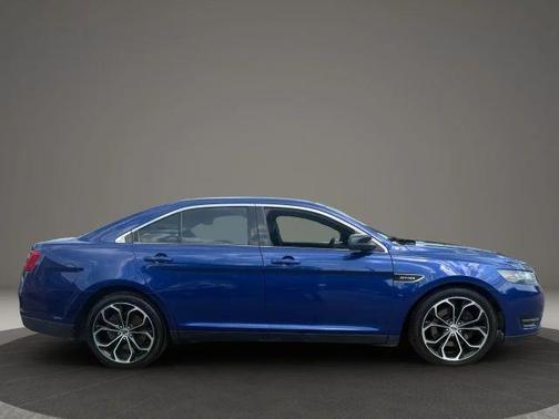 2015 Ford Taurus SHO