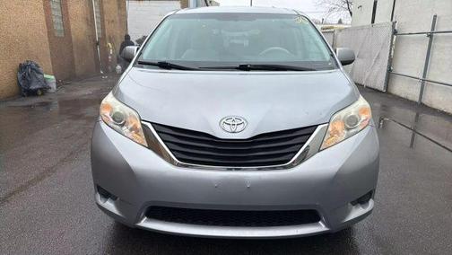 2013 Toyota Sienna LE
