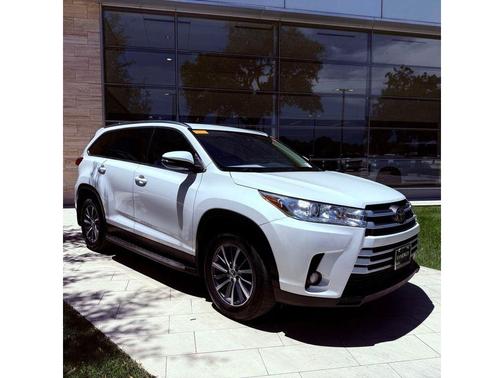Blizzard Pearl 2019 Toyota Highlander XLE