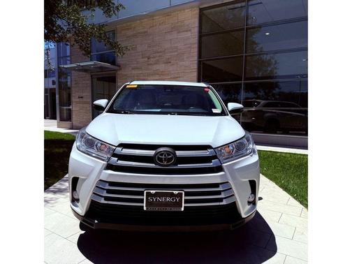 Blizzard Pearl 2019 Toyota Highlander XLE
