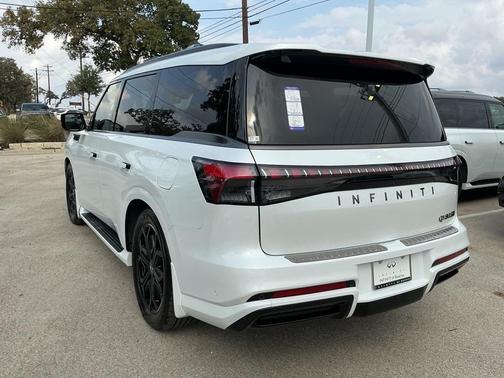 2026 INFINITI QX80 SPORT