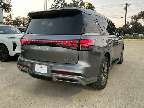 2025 INFINITI QX80 SENSORY