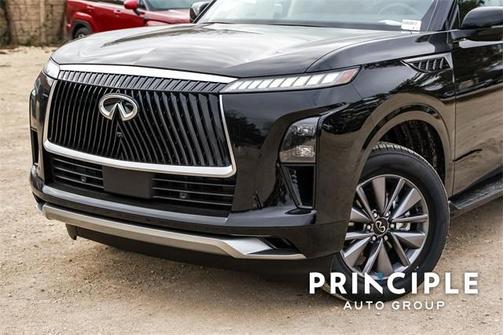 2025 INFINITI QX80 PURE