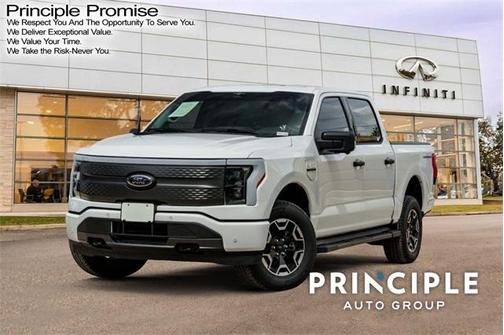 2023 Ford F-150 Lightning XLT