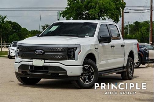 2023 Ford F-150 Lightning XLT