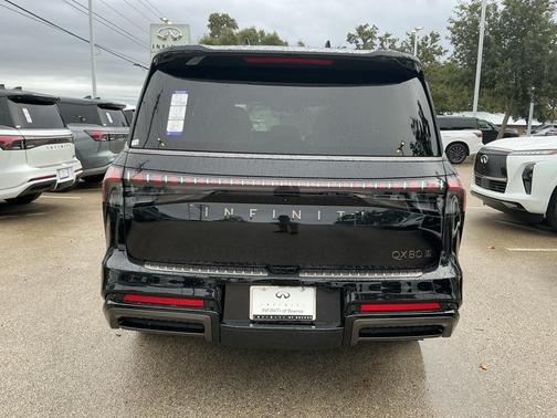 2026 INFINITI QX80 AUTOGRAPH